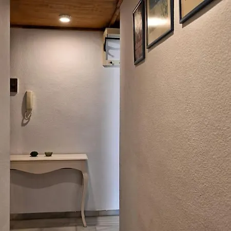 Acogedor 2 Hab Apto En El Centro Apartment *